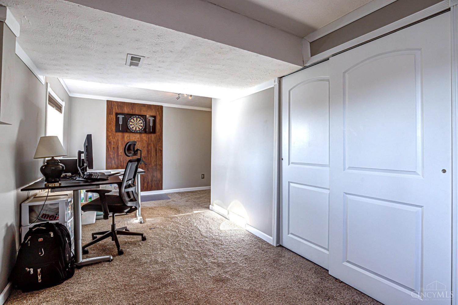 7219 Hunters Ridge Lane Cincinnati, OH 45247 - Photo 29 of 43 Gallery Image 29