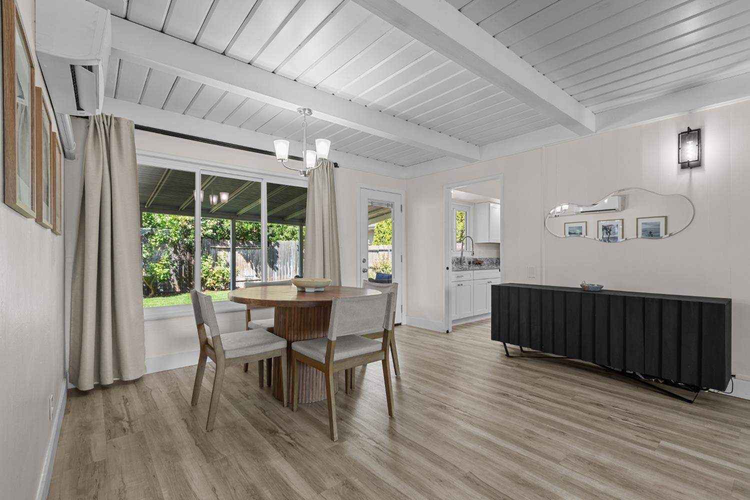 2209 Tevis Road Sacramento, CA 95825 - Photo 9 of 30 Gallery Image 9