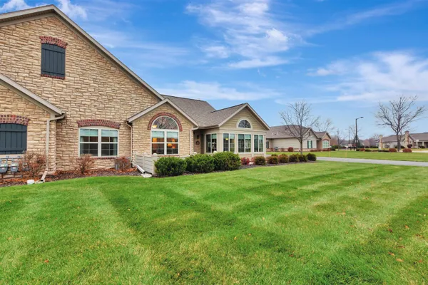 $425,000 | 2107 Milestone Drive, Appleton, WI 54913
