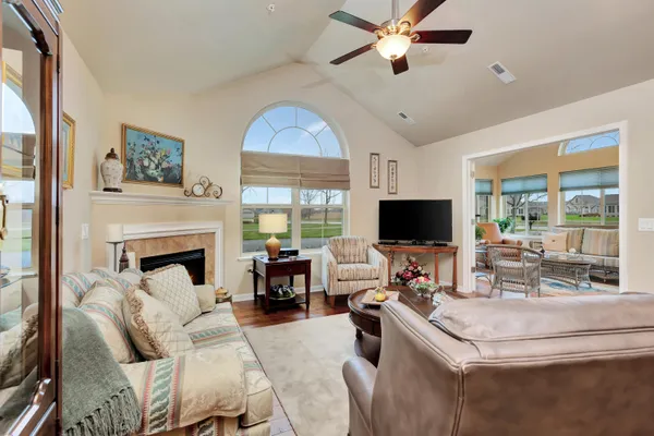 $425,000 | 2107 Milestone Drive, Appleton, WI 54913