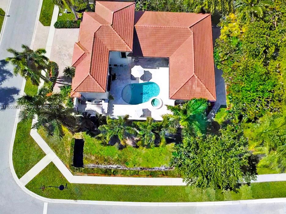 18715 Ocean Mist Drive Boca Raton, FL 33498 - Photo 38 of 44 a view of a bird bath