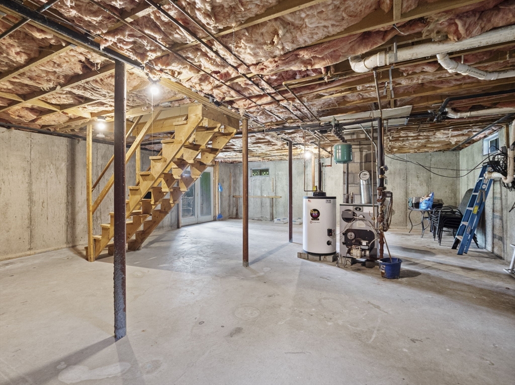 83 Lake Street Acushnet, MA 02743 - Photo 30 of 39 a view of a room with gym equipment