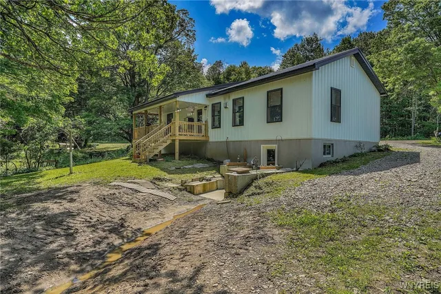 $350,000 | 10270 Pleasant Valley Road, Yorkshire, NY 14042