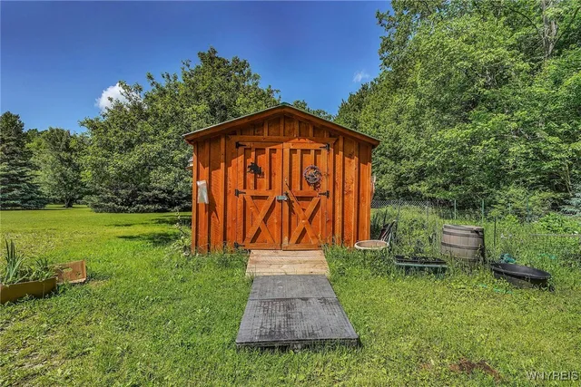 $350,000 | 10270 Pleasant Valley Road, Yorkshire, NY 14042