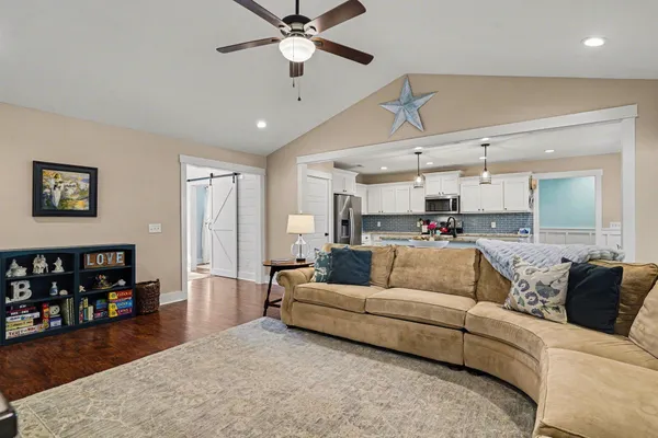 $345,000 | 141 Penn Circle, Galivants Ferry, SC 29544