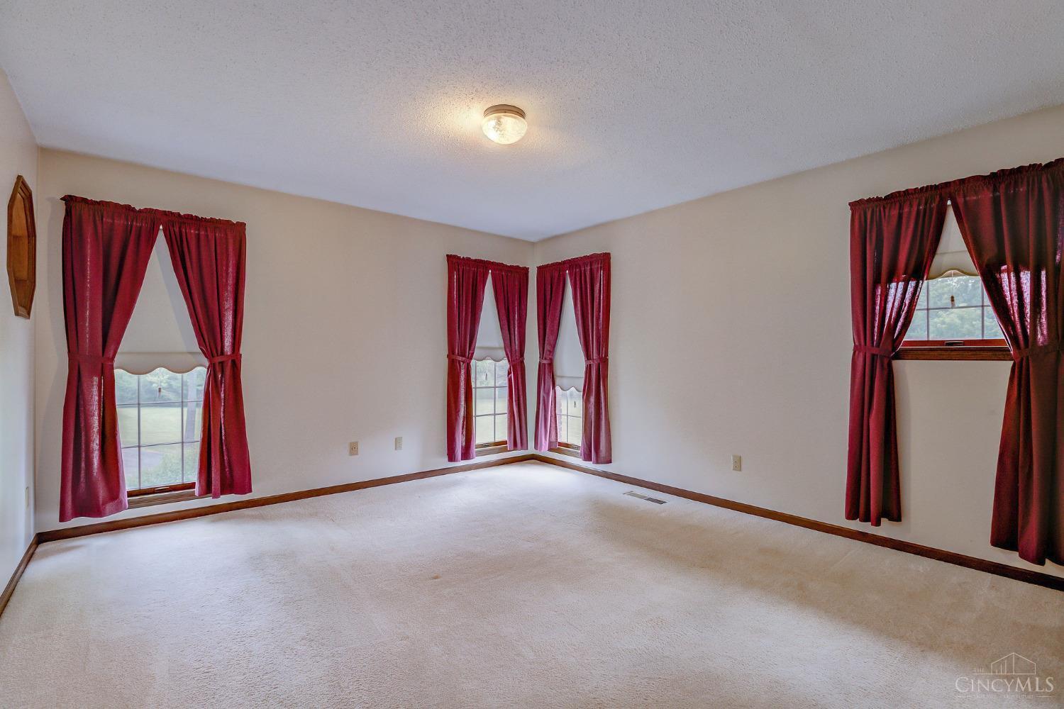 6363 Georgetown Road Fairfield, OH 45014 - Photo 17 of 42 Gallery Image 17