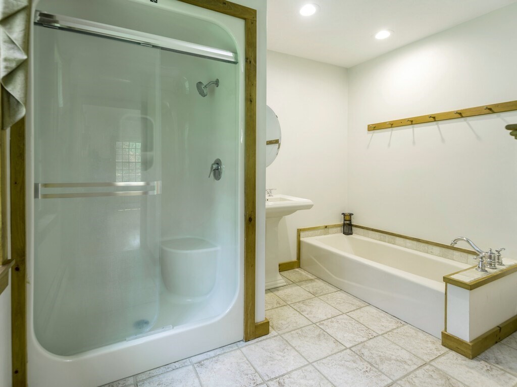 15 Little Rest Road Brimfield, MA 01010 - Photo 17 of 42