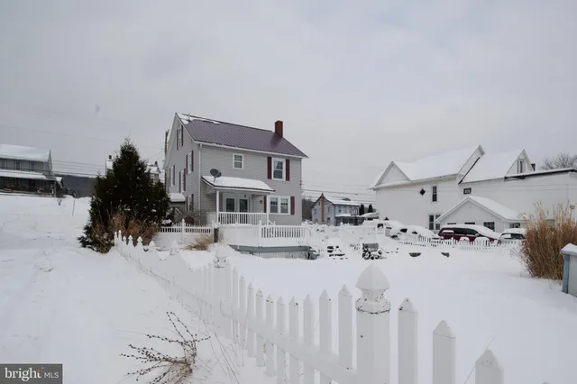 $289,900 | 127 East Aaron Square, Aaronsburg, PA 16820