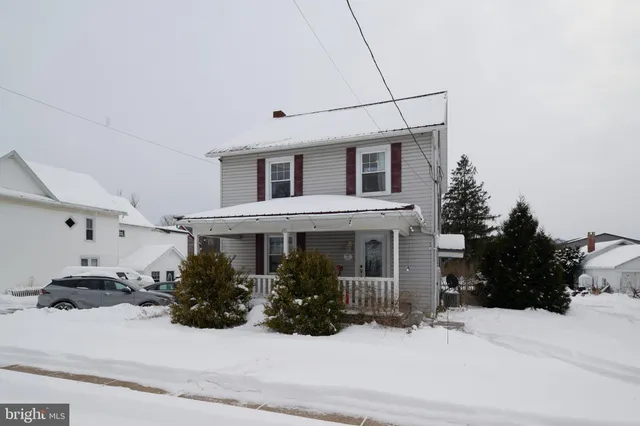 $289,900 | 127 East Aaron Square, Aaronsburg, PA 16820