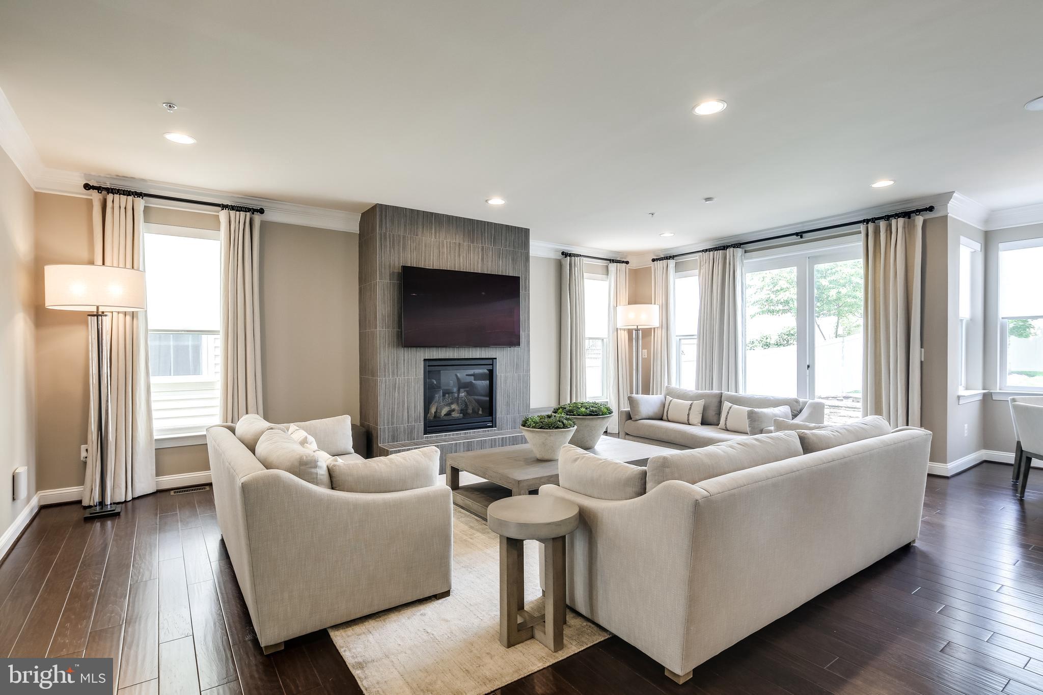 Living Room with Fireplace