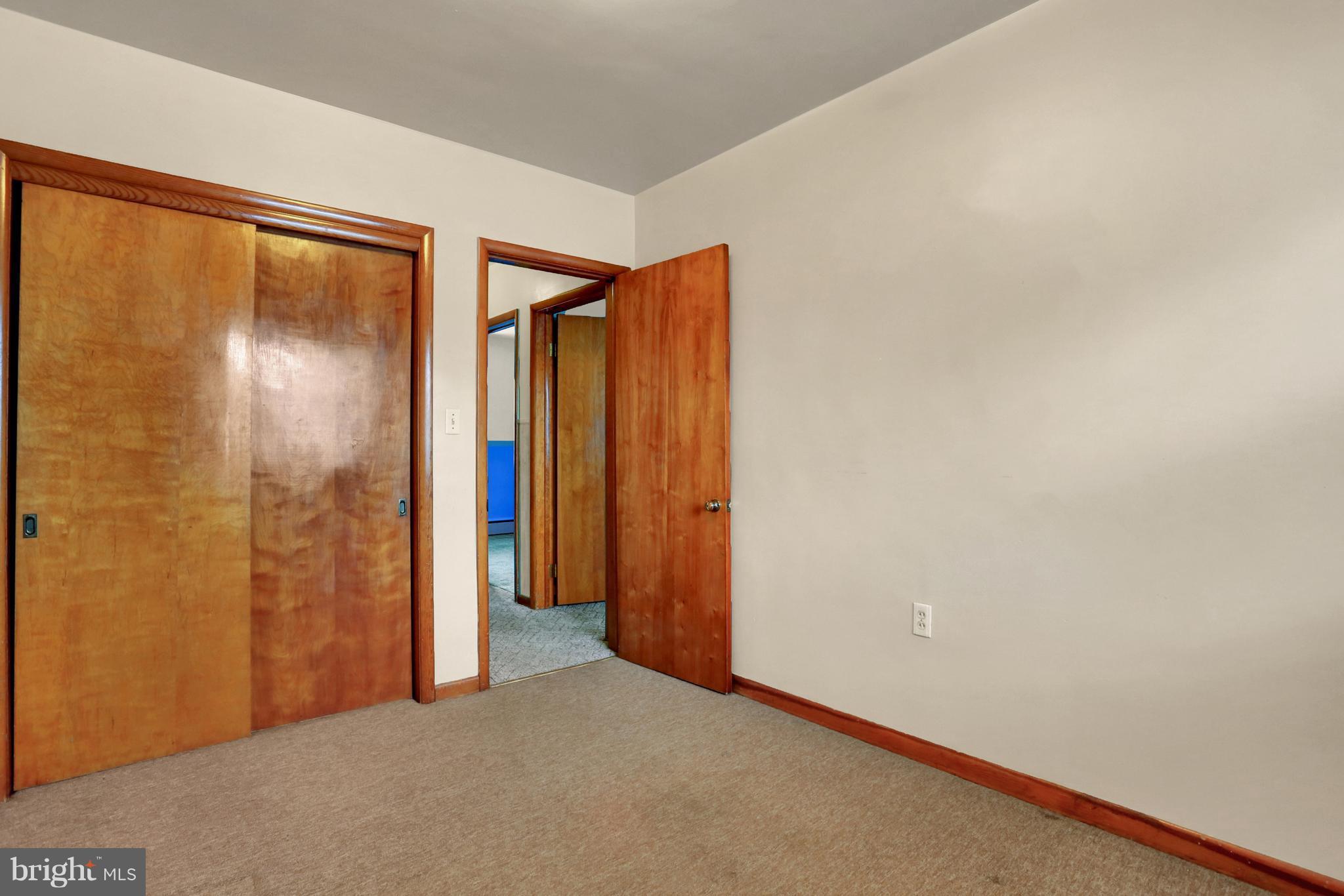 811 Medway Road Hagerstown, MD 21740 - Photo 11 of 13 Bedroom (Master)