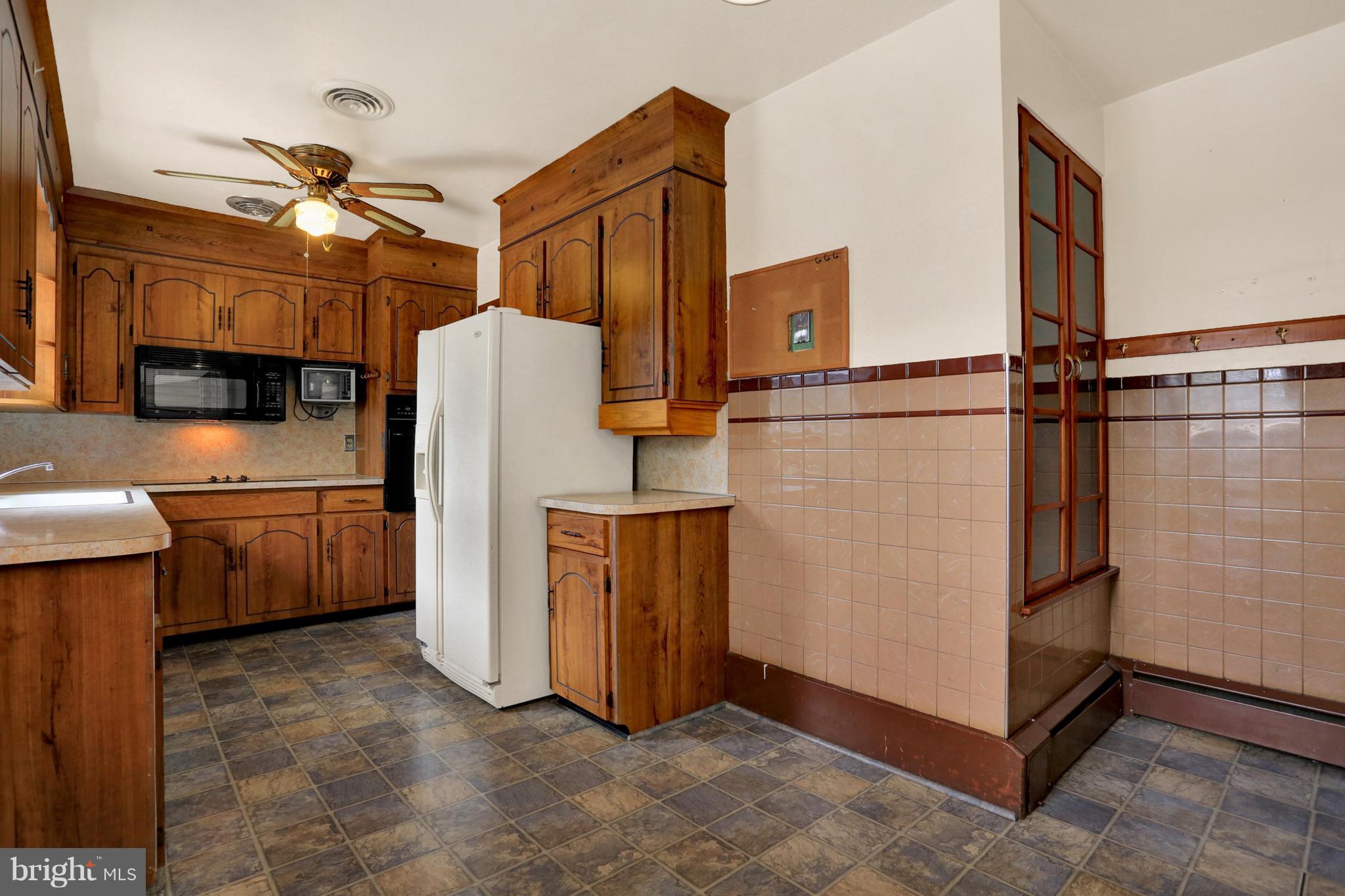 811 Medway Road Hagerstown, MD 21740 - Photo 8 of 13 Kitchen