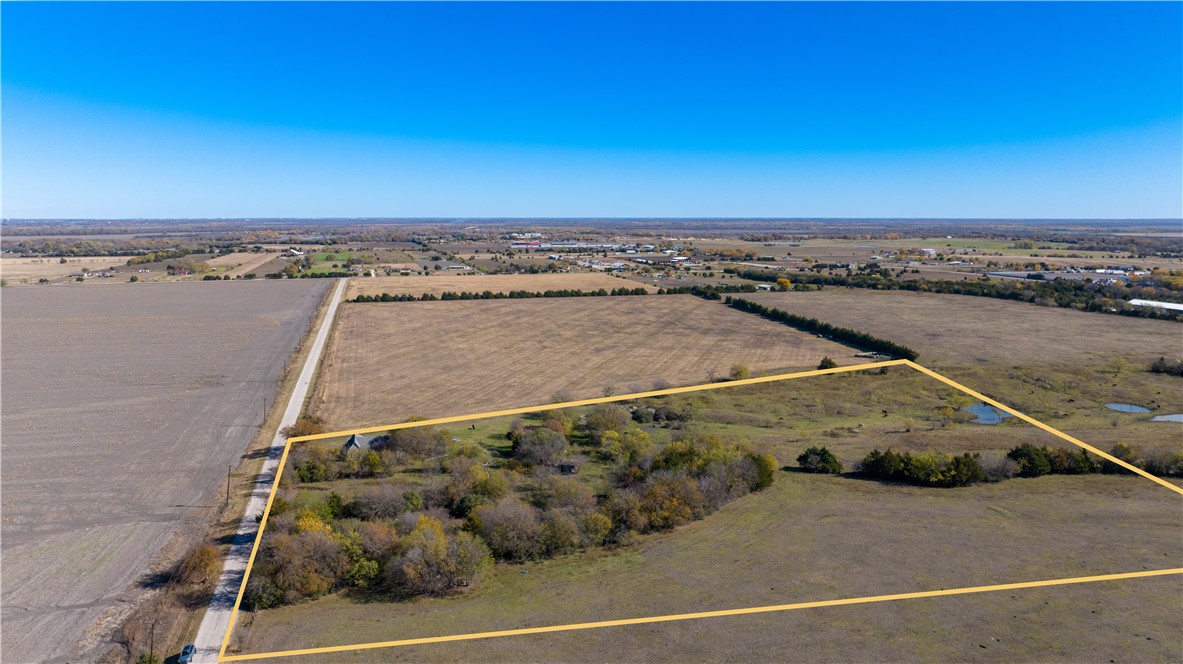 Tbd /- 7-acres Tbd /- 7-acres Patrick Pike Road Ferris, TX 75125 - Photo 5 of 17 a view of a tennis court