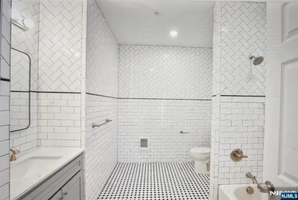 $2,100 | 100 North Avenue, Unit 3D, Plainfield, NJ 07060