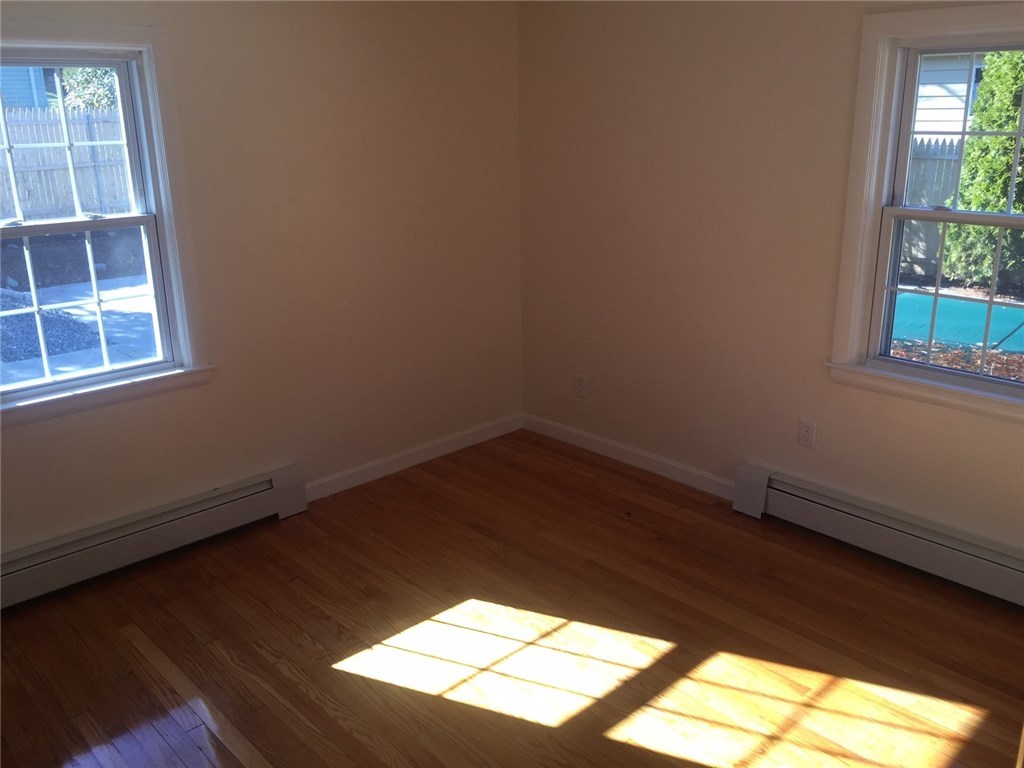 206 Deerfield Road Cranston, RI 02920 - Photo 12 of 21 Gallery Image 12