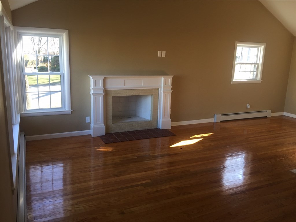 206 Deerfield Road Cranston, RI 02920 - Photo 14 of 21 Gallery Image 14