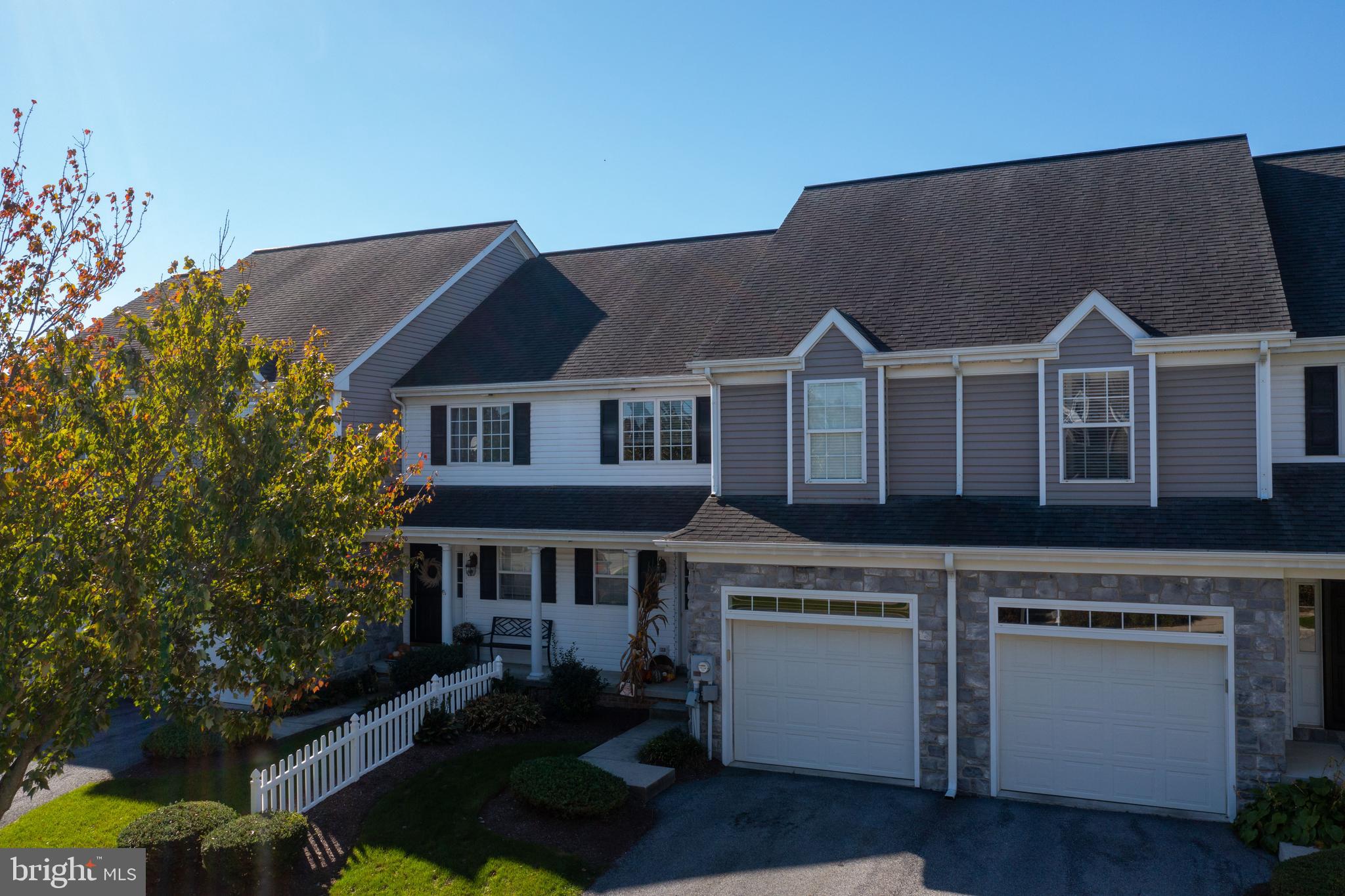 622 Courthouse Circle Lititz, PA 17543 - Photo 2 of 25 Gallery Image 2