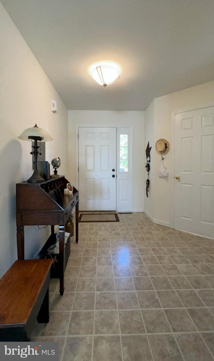 622 Courthouse Circle Lititz, PA 17543 - Photo 4 of 25 Gallery Image 4
