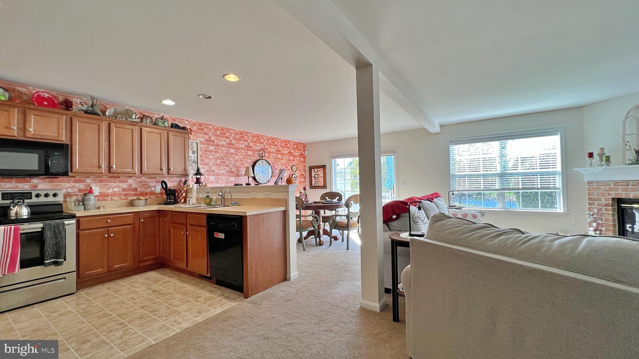 622 Courthouse Circle Lititz, PA 17543 - Photo 5 of 25 Gallery Image 5