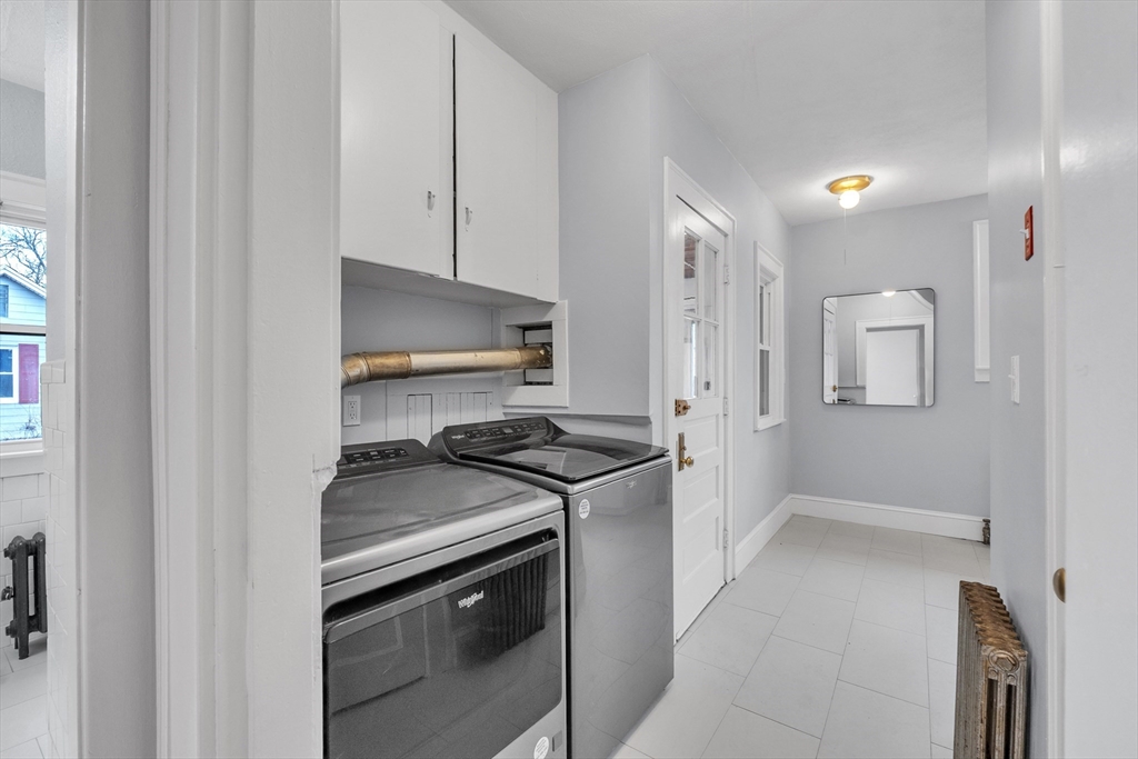 141 Hood Street Springfield, MA 01109 - Photo 11 of 29