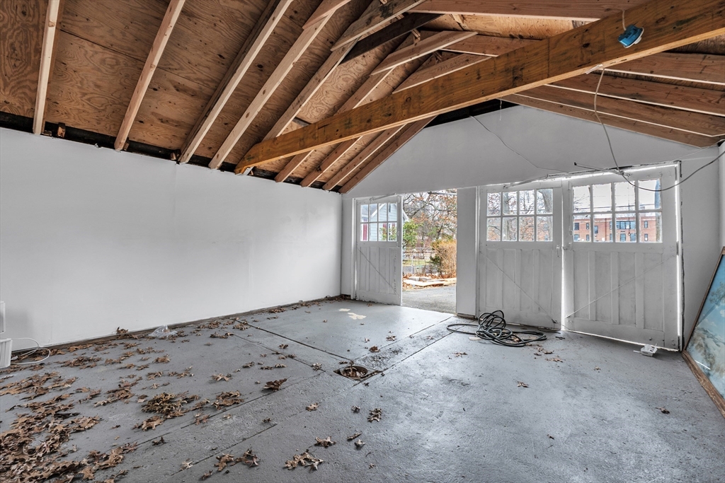 141 Hood Street Springfield, MA 01109 - Photo 25 of 29