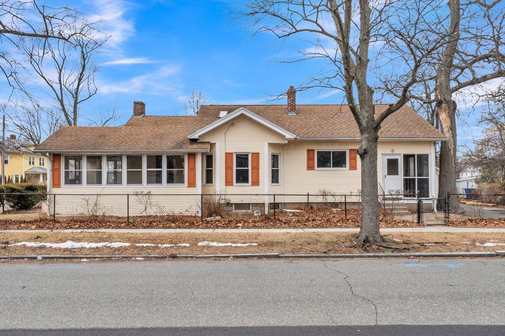 141 Hood Street Springfield, MA 01109 - Photo 27 of 29