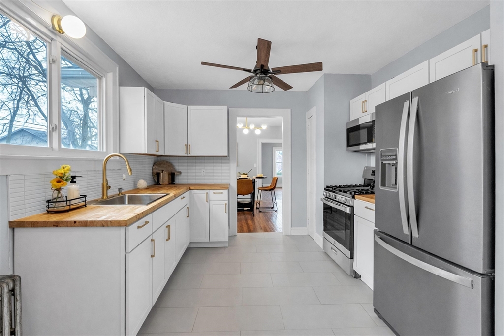 141 Hood Street Springfield, MA 01109 - Photo 8 of 29