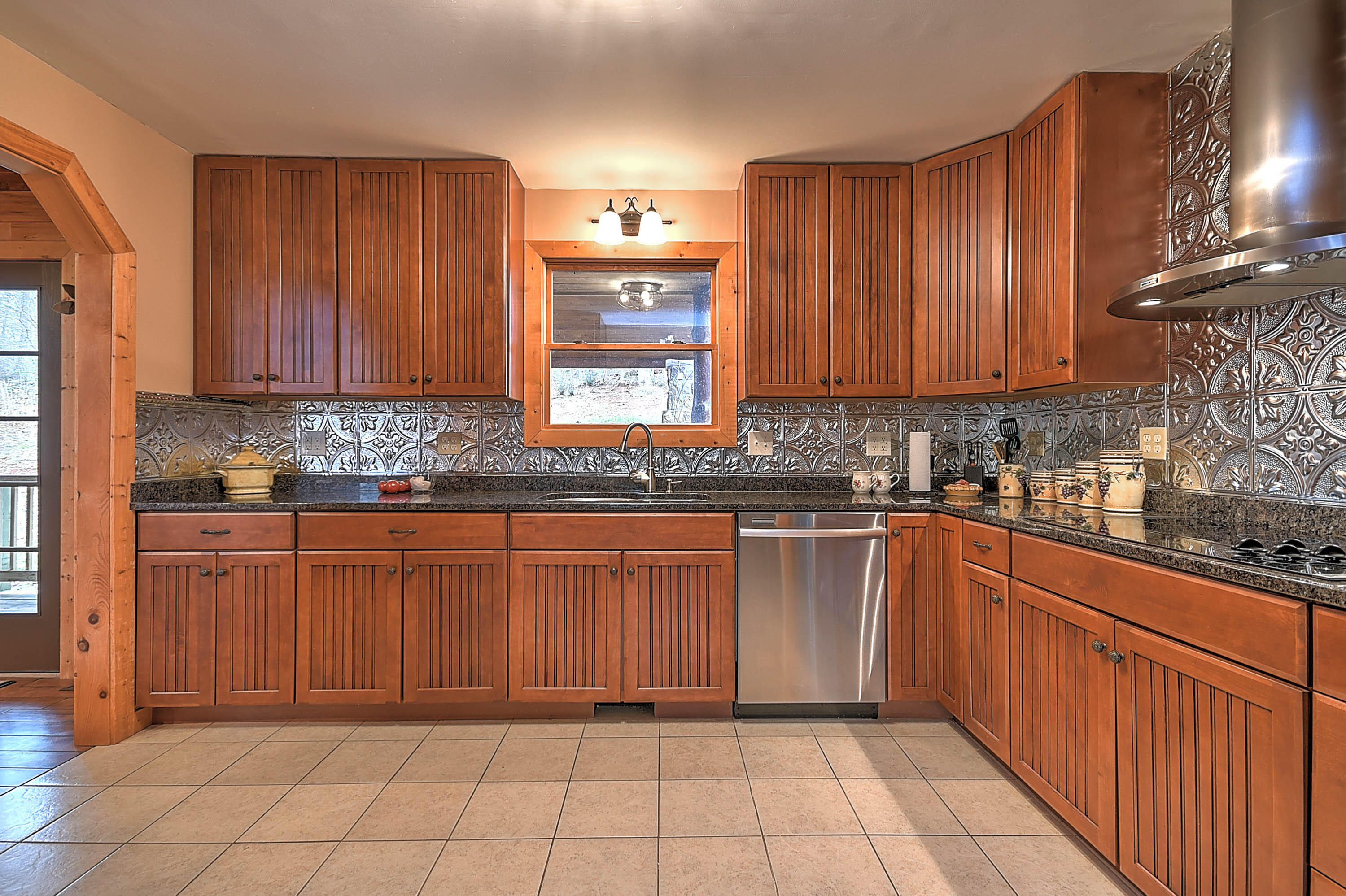 293 Hart Road Elizabethton, TN 37643 - Photo 9 of 52 Hart-27