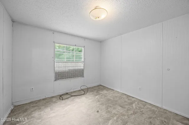 $90,000 | 98 Autumn Drive, Plymouth, NC 27962