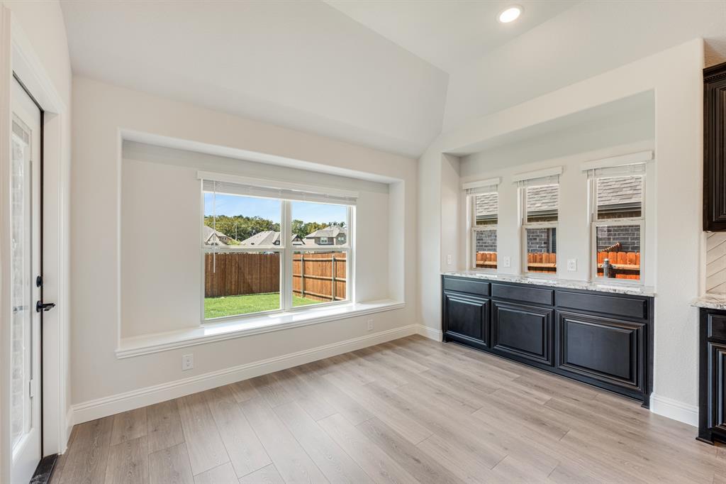 960 Imperial Eagle Road Alvarado, TX 76009 - Photo 23 of 40 a room with furniture and windows