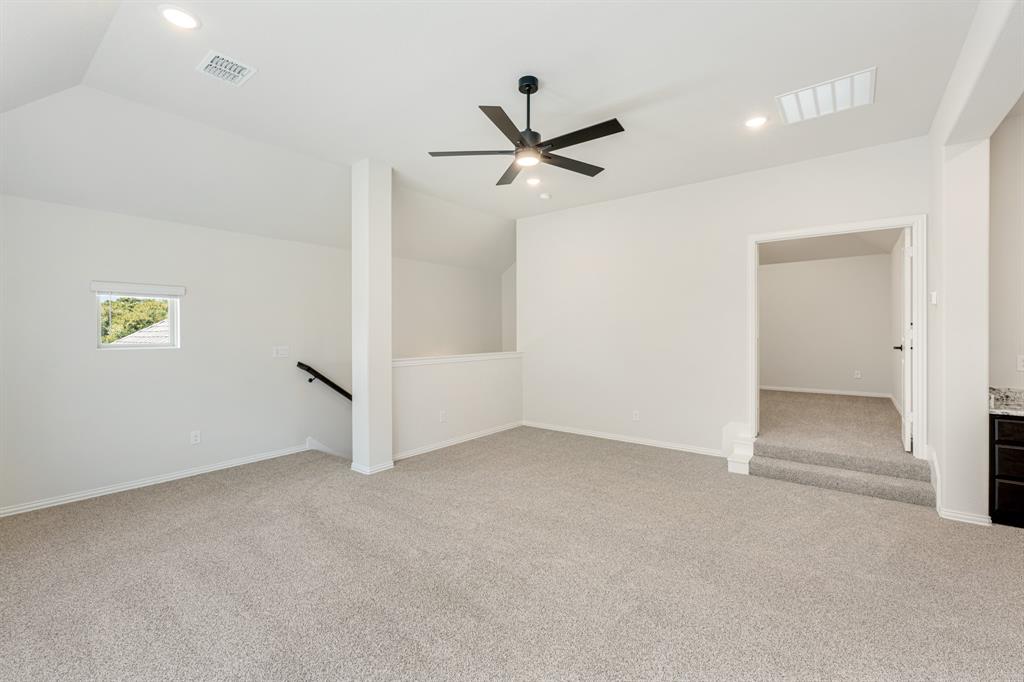 960 Imperial Eagle Road Alvarado, TX 76009 - Photo 31 of 40 an empty room with a ceiling fan and a window