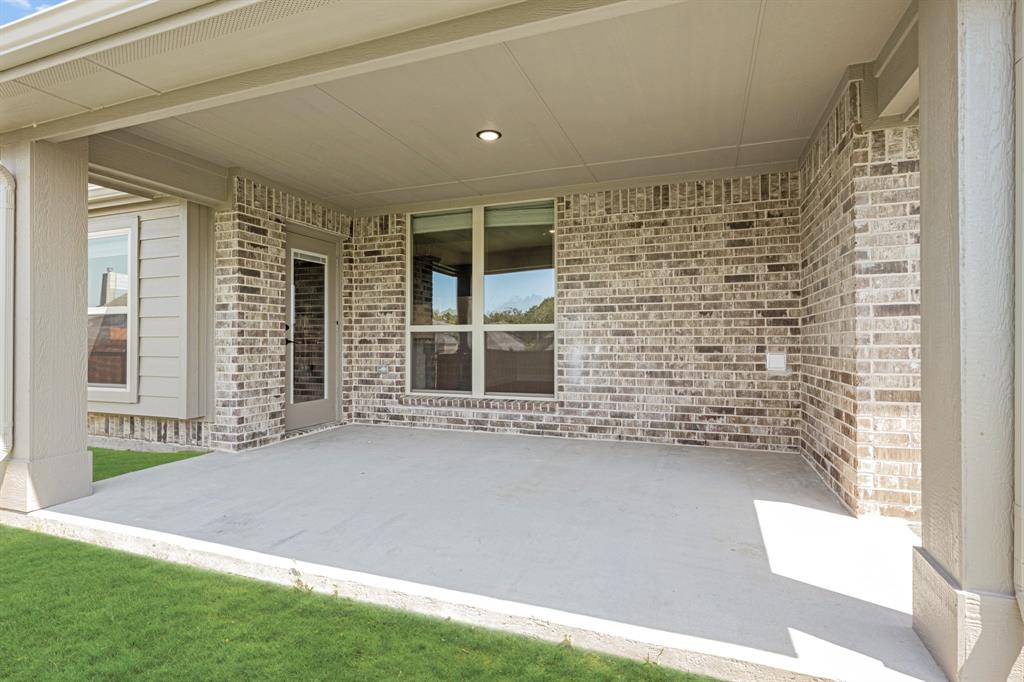 960 Imperial Eagle Road Alvarado, TX 76009 - Photo 37 of 40 a view of an entrance to house with yard
