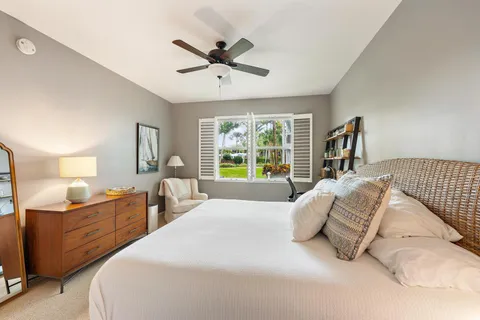 $725,000 | 814 Bay Colony Drive South, Juno Beach, FL 33408