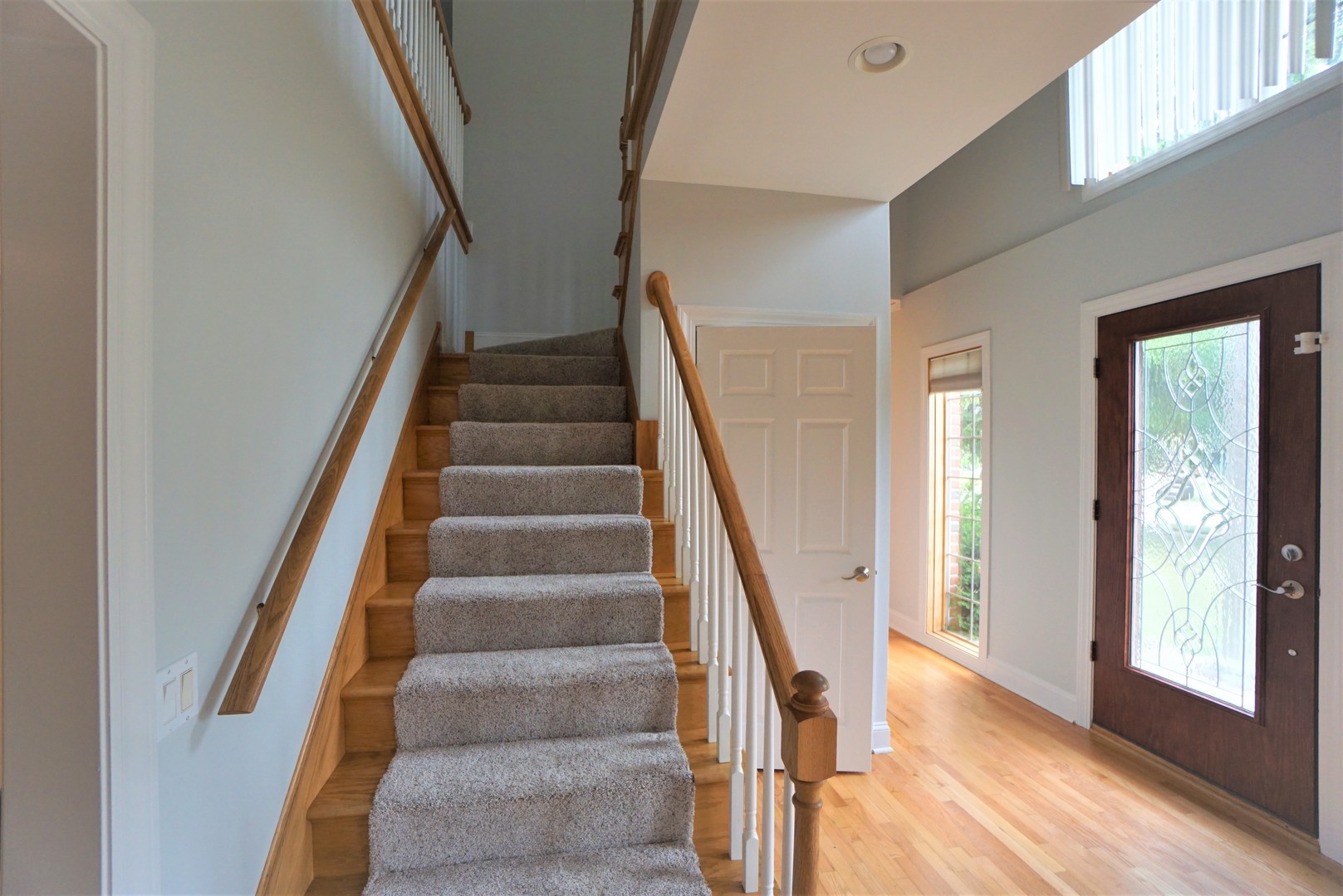 5924 107th Place Chicago Ridge, IL 60415 - Photo 2 of 37