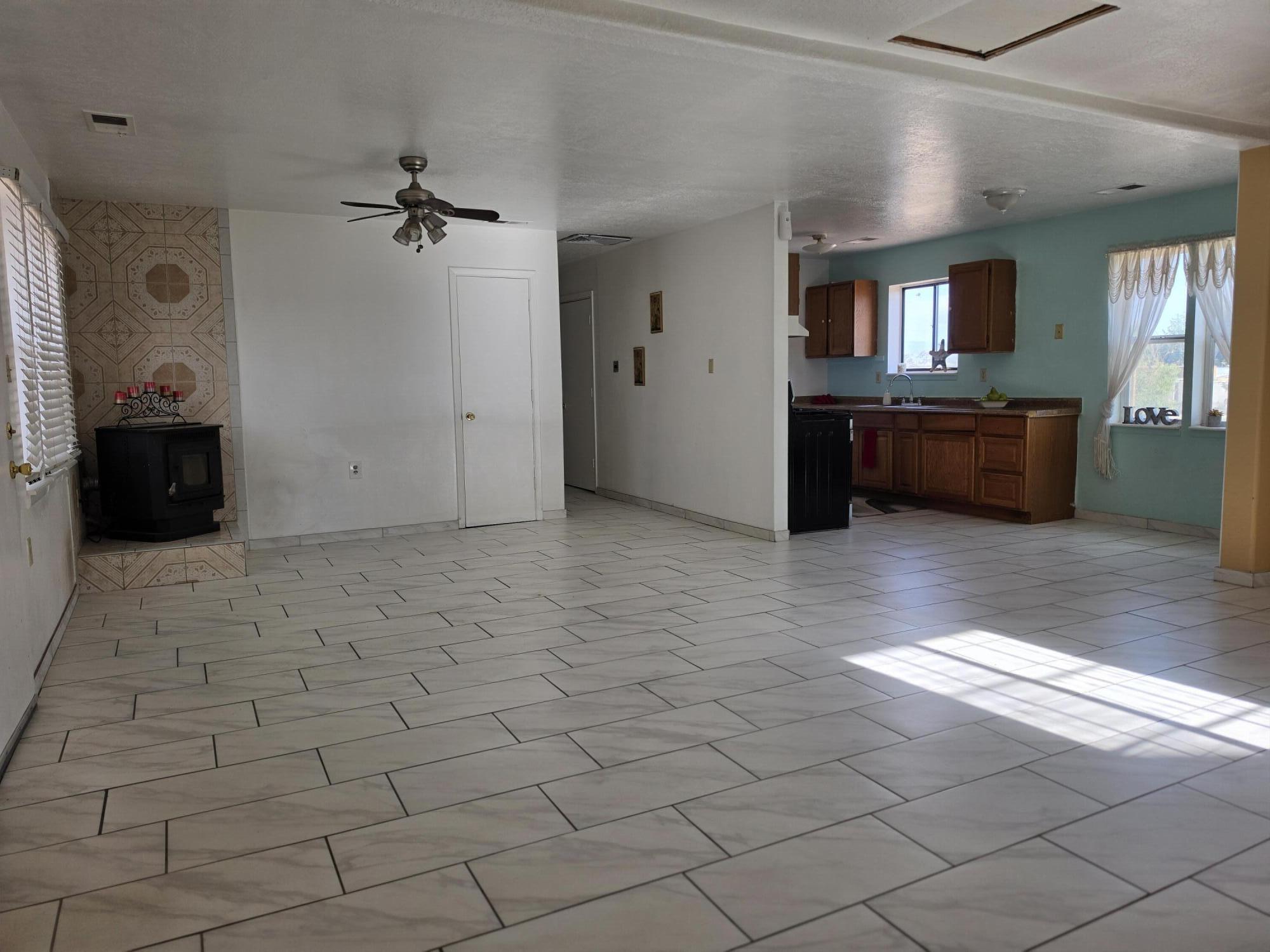 5512 Cleo Road Southwest Albuquerque, NM 87121 - Photo 3 of 38 Gallery Image 3