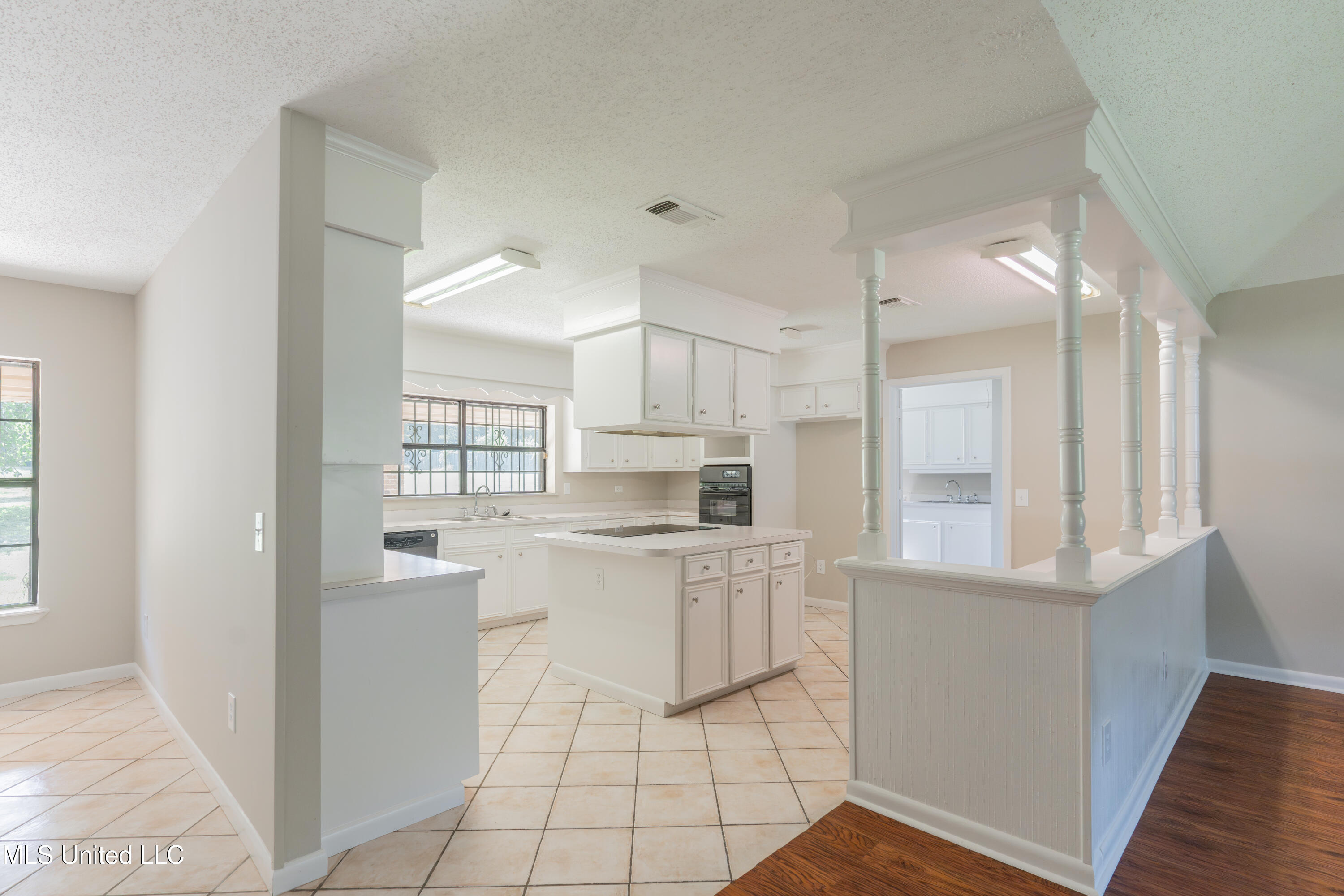 5232 Old Byram Road Byram, MS 39272 - Photo 20 of 77 20-Kitchen