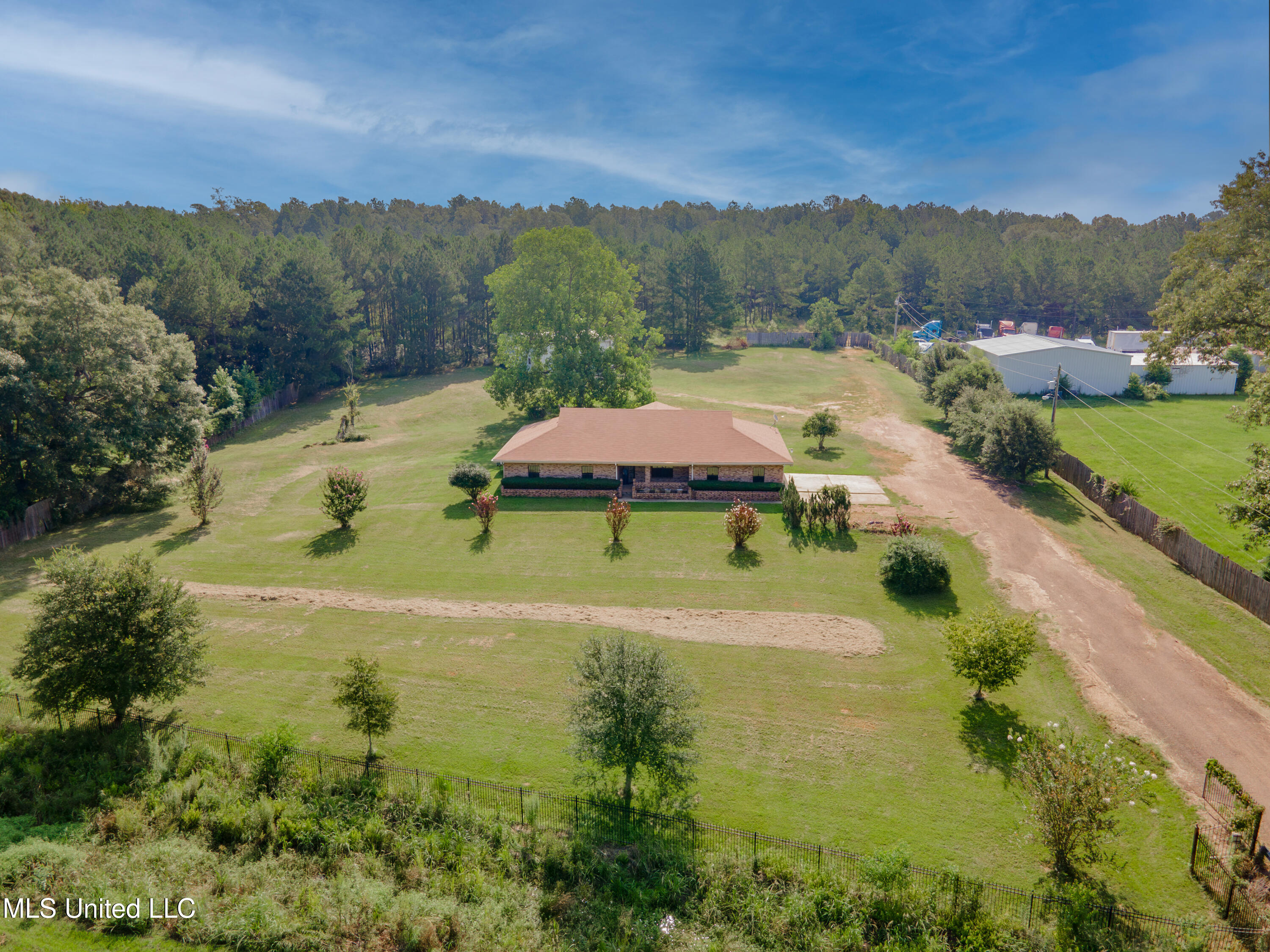 5232 Old Byram Road Byram, MS 39272 - Photo 2 of 77 2-Front