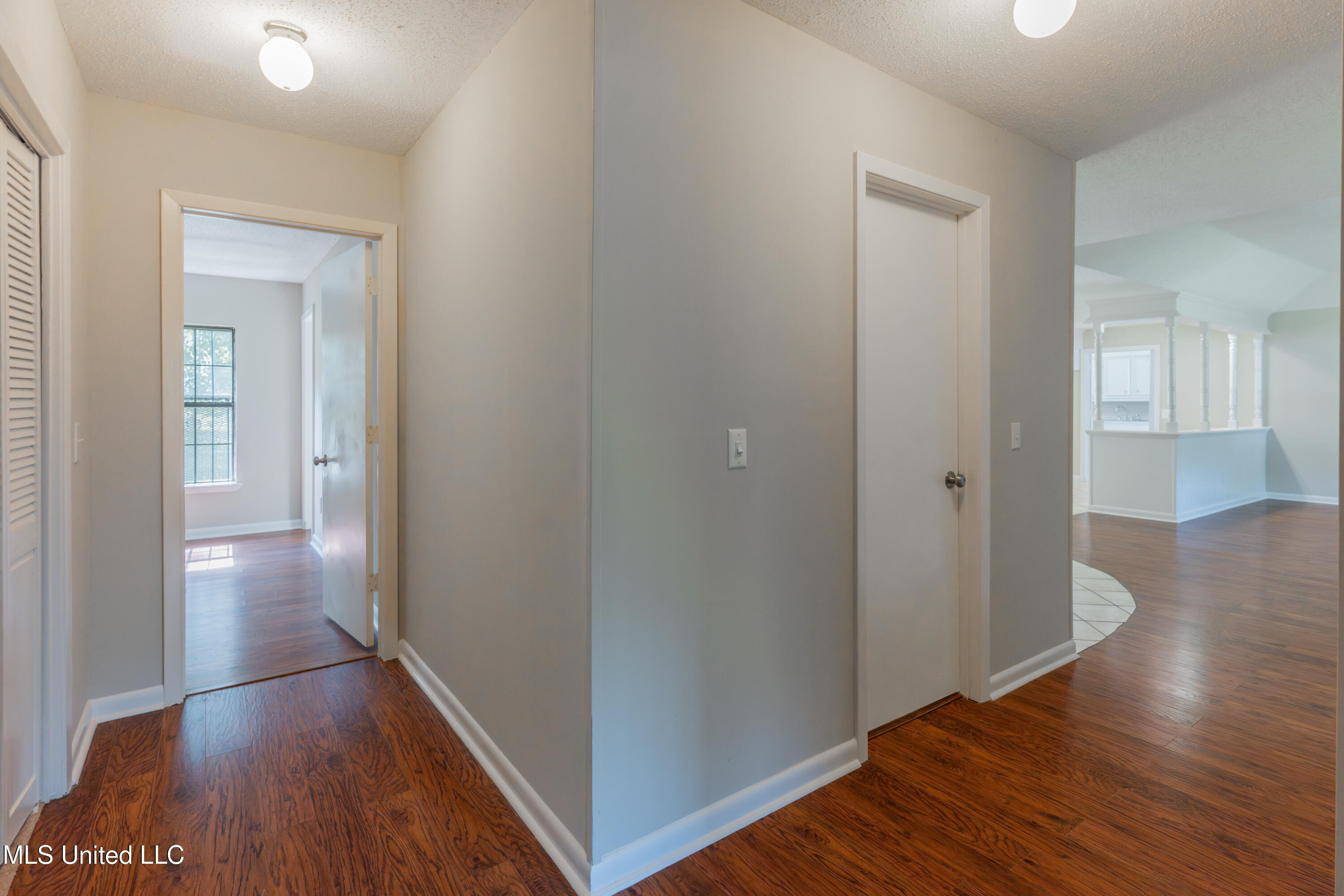 5232 Old Byram Road Byram, MS 39272 - Photo 47 of 77 47-Hallway