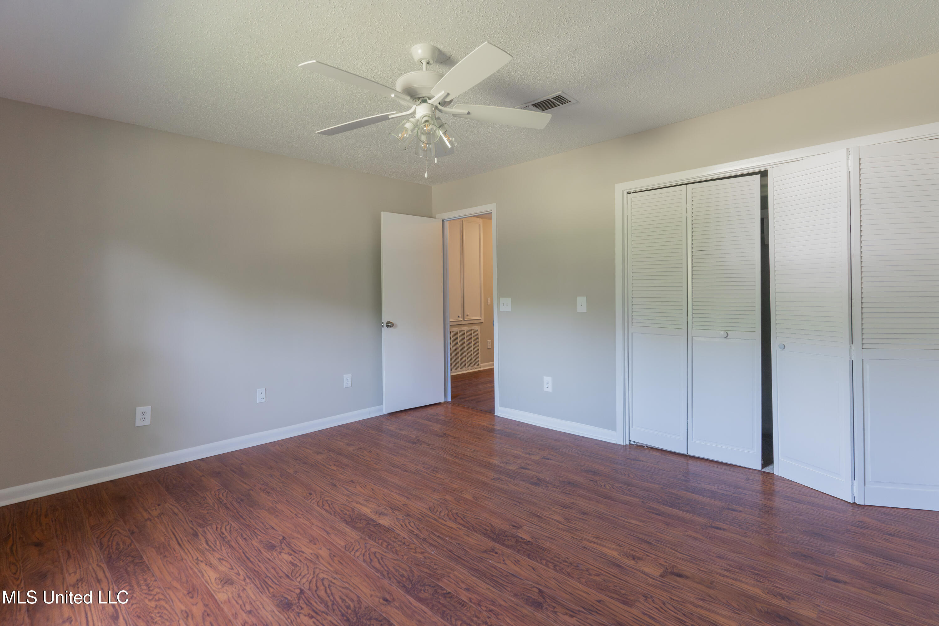 5232 Old Byram Road Byram, MS 39272 - Photo 52 of 77 52-Bedroom3