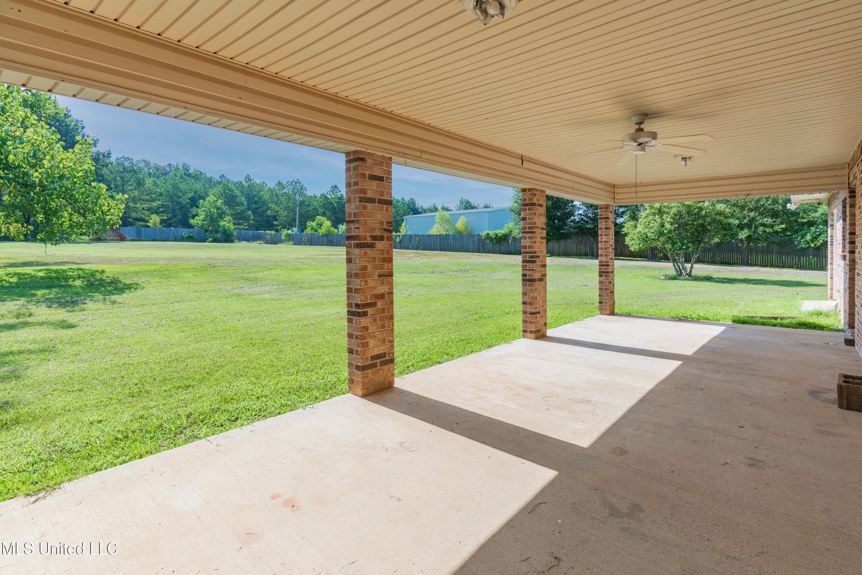 5232 Old Byram Road Byram, MS 39272 - Photo 60 of 77 60-Back