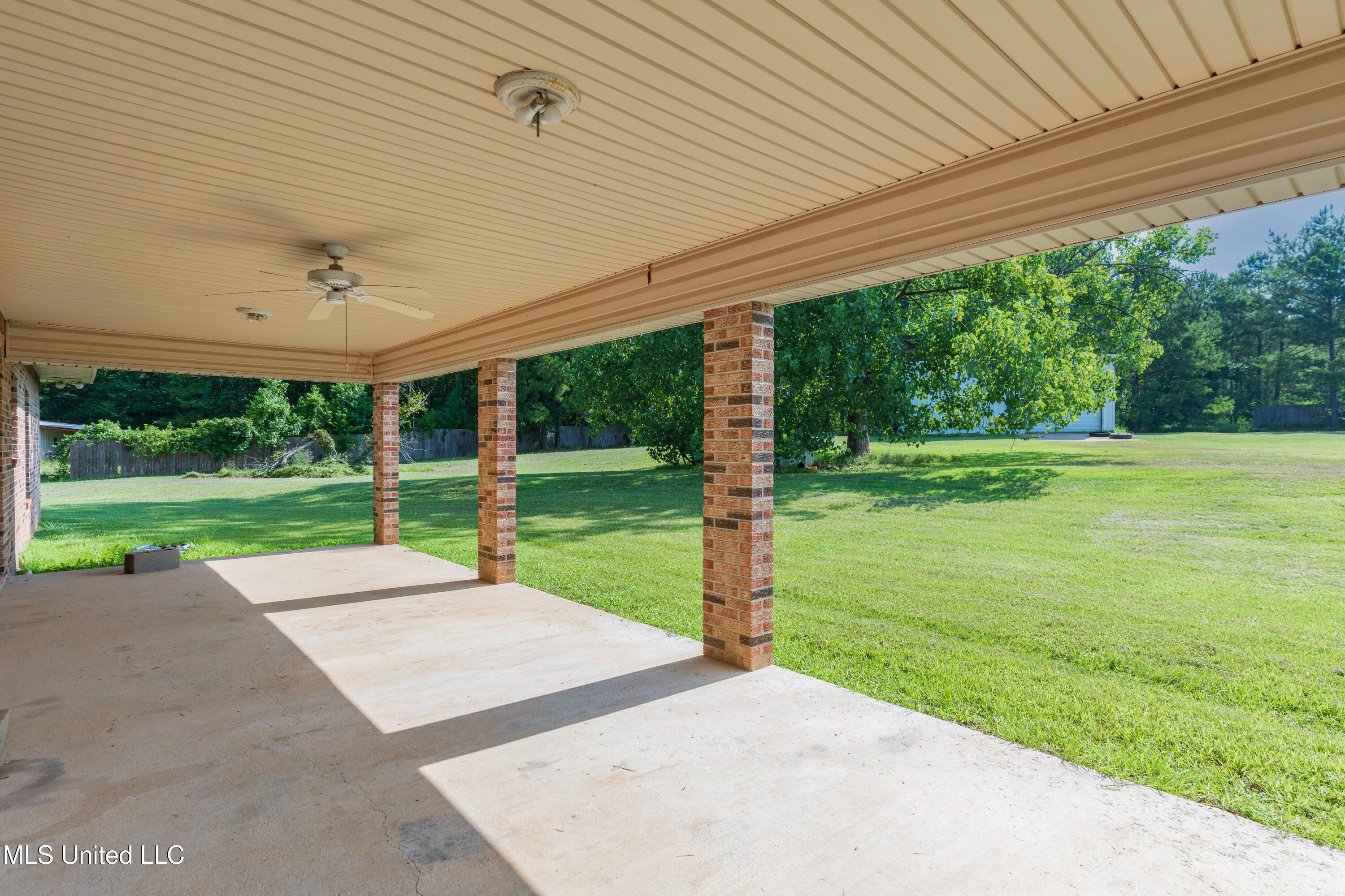 5232 Old Byram Road Byram, MS 39272 - Photo 63 of 77 63-Back