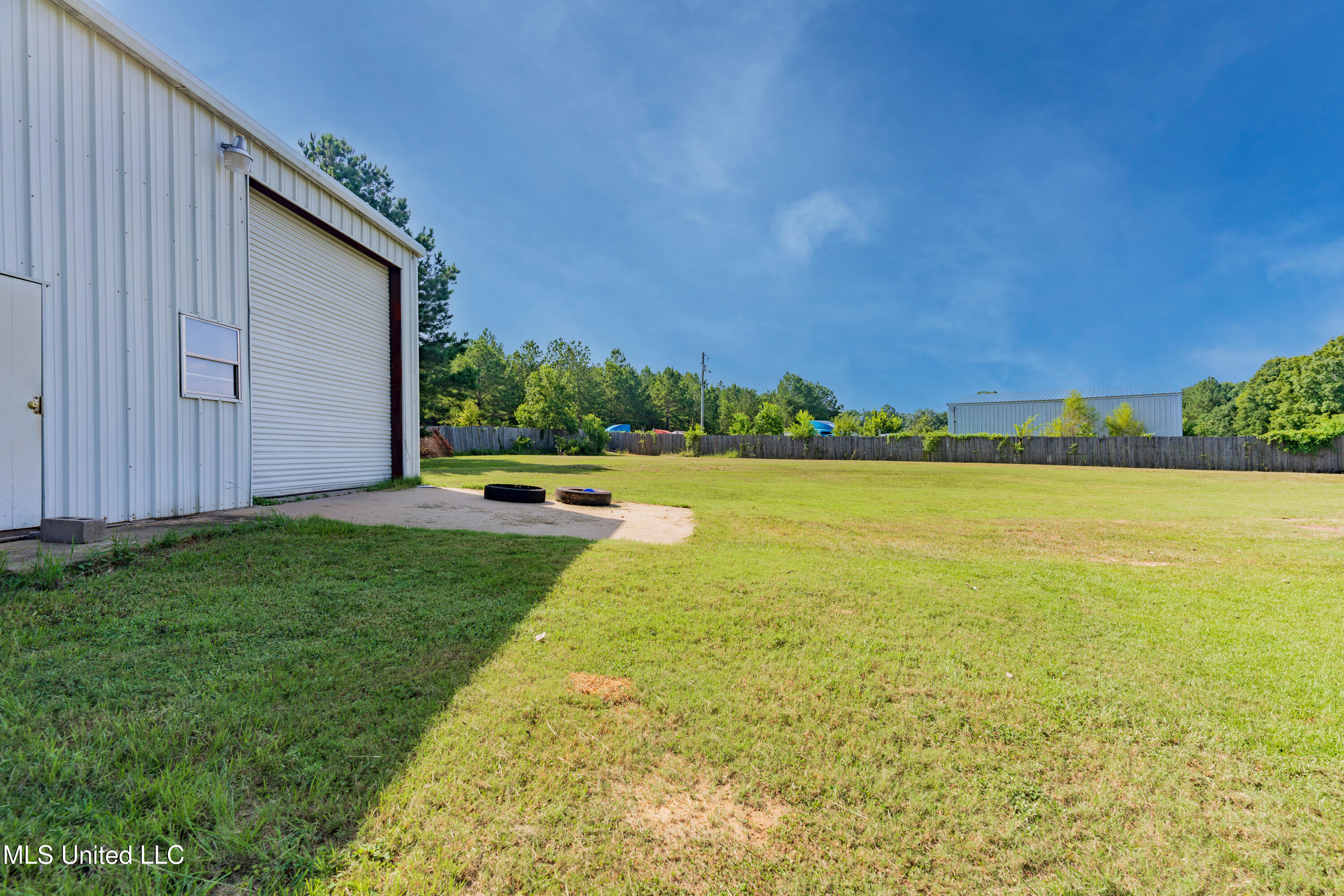 5232 Old Byram Road Byram, MS 39272 - Photo 70 of 77 70-Workshop
