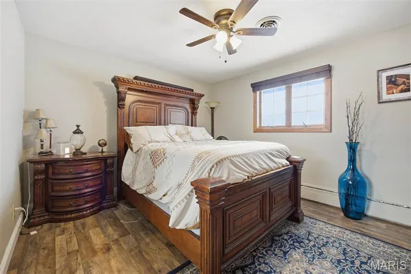 $282,000 | 1059 North Cherry Street, Breese, IL 62230