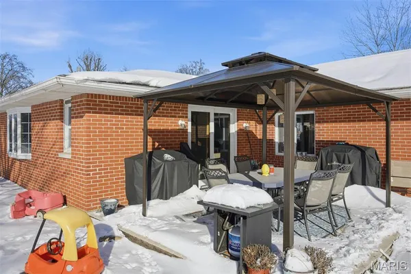 $282,000 | 1059 North Cherry Street, Breese, IL 62230