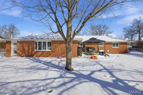 $282,000 | 1059 North Cherry Street, Breese, IL 62230