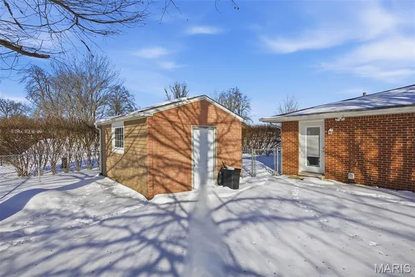 $282,000 | 1059 North Cherry Street, Breese, IL 62230