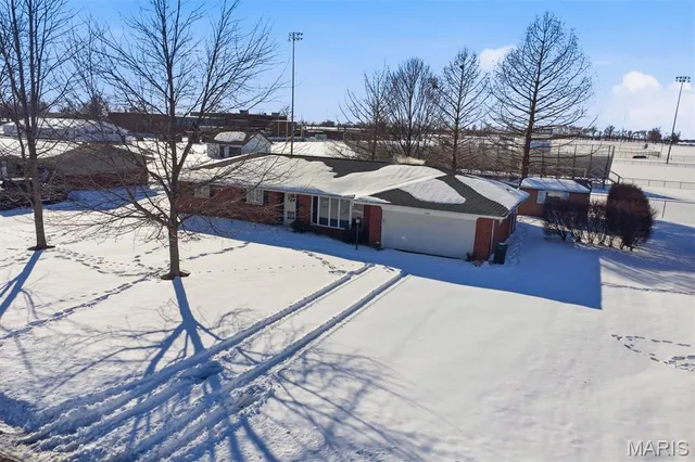 $289,900 | 1059 North Cherry Street, Breese, IL 62230