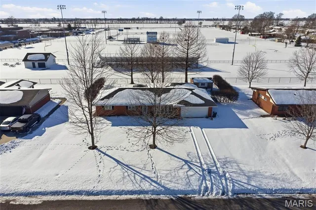 $289,900 | 1059 North Cherry Street, Breese, IL 62230