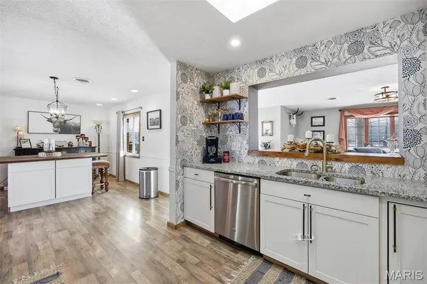 $282,000 | 1059 North Cherry Street, Breese, IL 62230