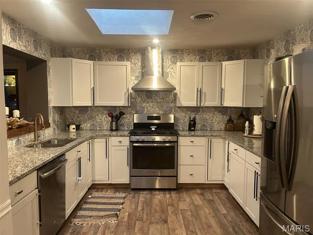 $289,900 | 1059 North Cherry Street, Breese, IL 62230